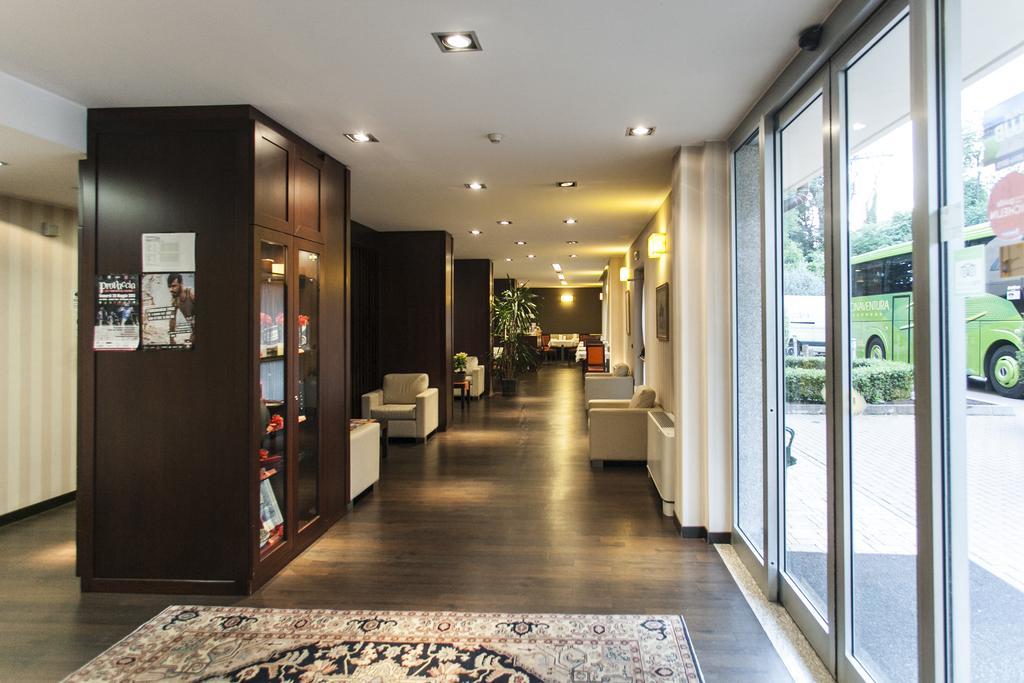 Hotel 2C Legnano Extérieur photo