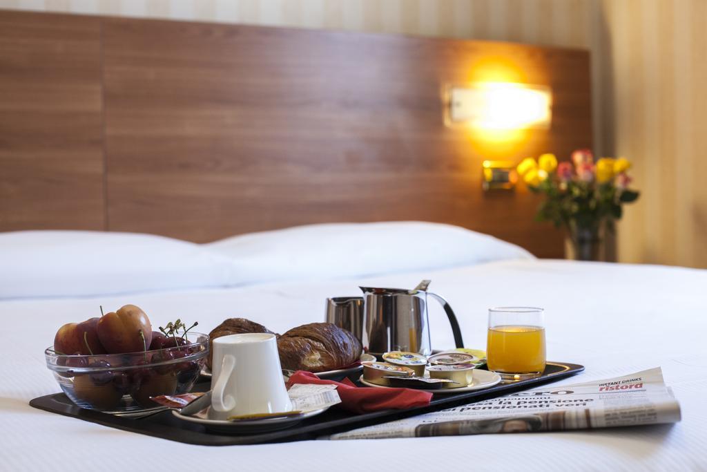 Hotel 2C Legnano Extérieur photo