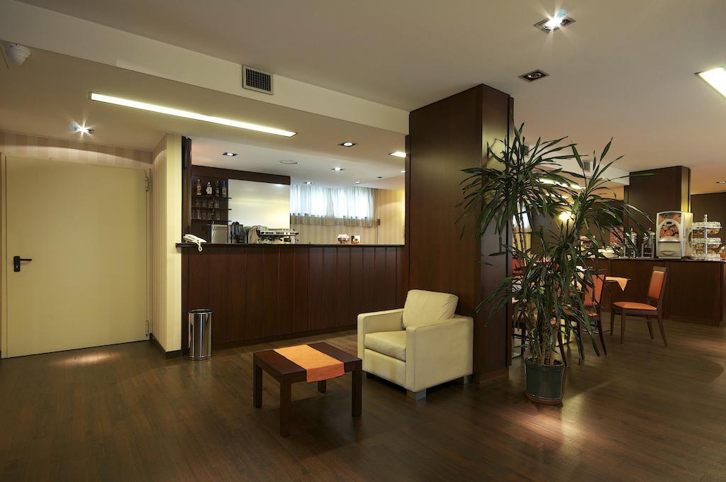 Hotel 2C Legnano Extérieur photo